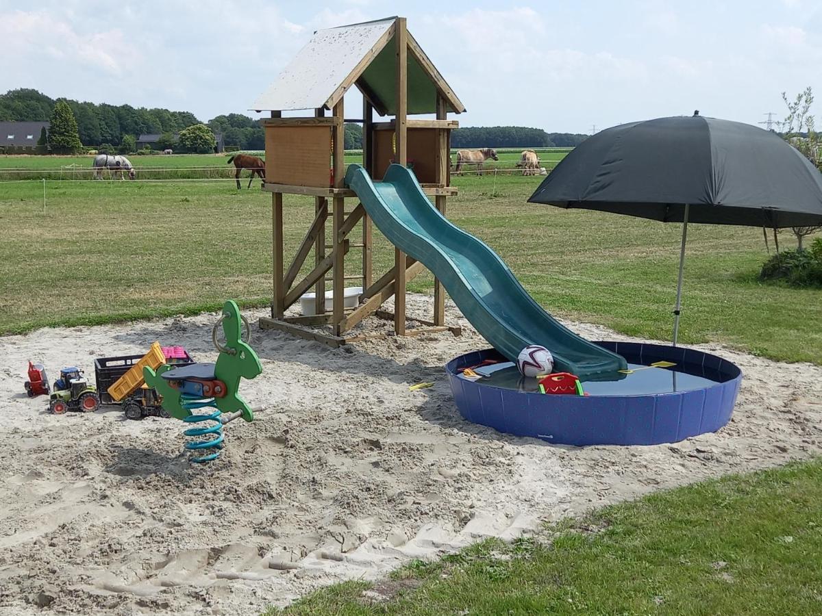 Comfort Safaritent 6 Pers En Mini Camping Zwiggelte Exteriér fotografie